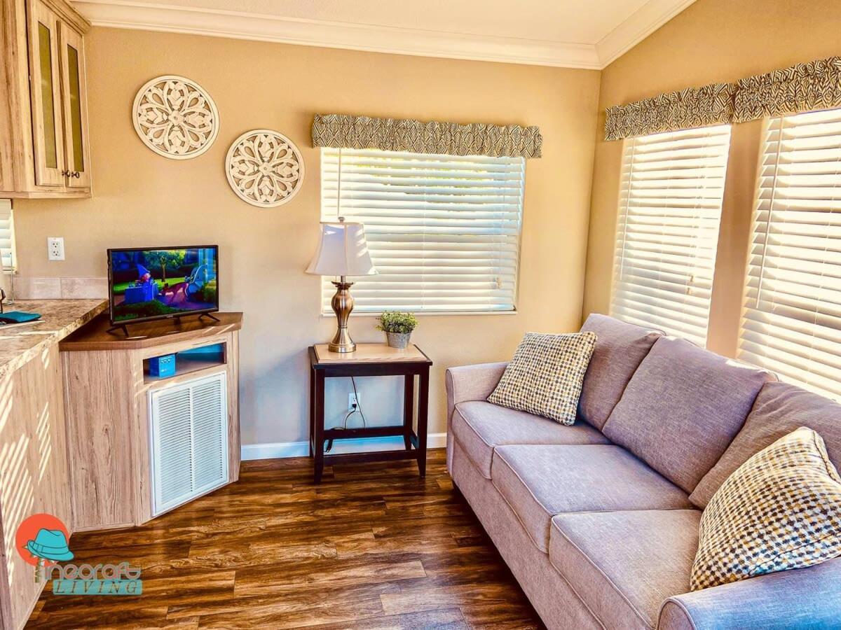 Pinecraft Cottage Tiny Home Sarasota Exterior photo